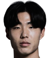 朴主英